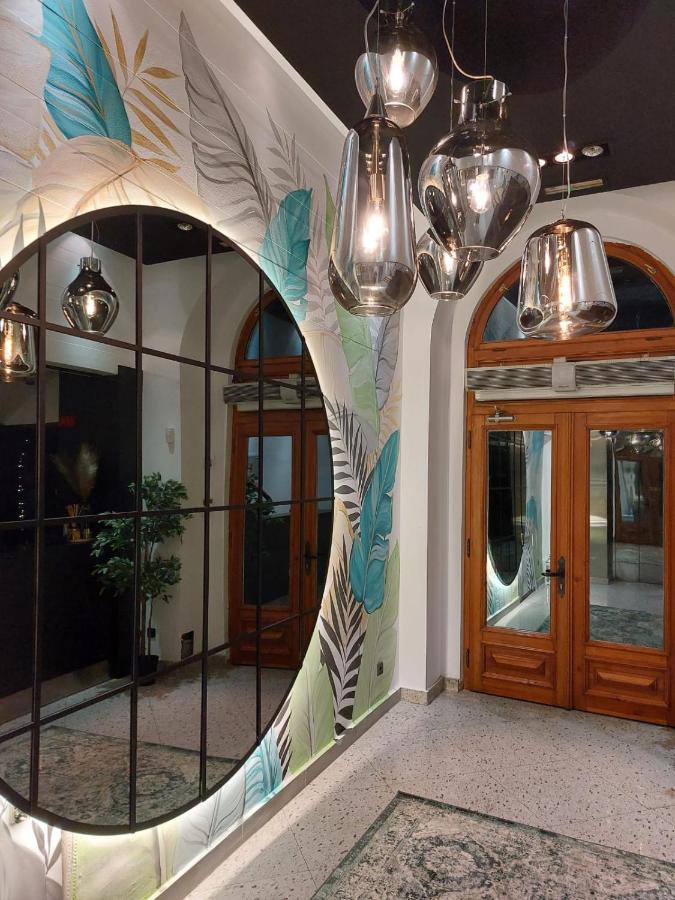 Natali Luxury Suites- Mini Rooms Belgrad Exteriör bild