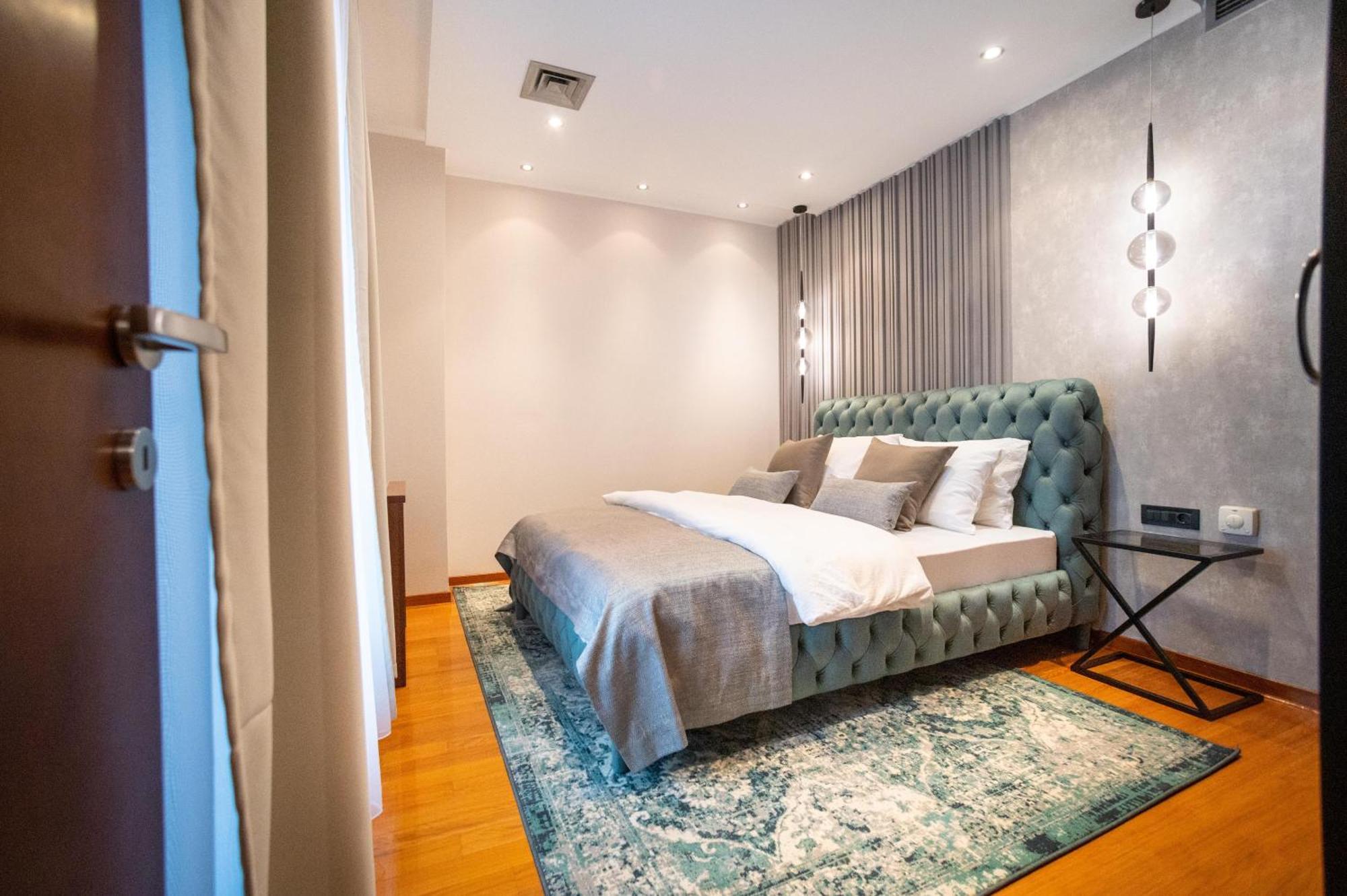 Natali Luxury Suites- Mini Rooms Belgrad Exteriör bild