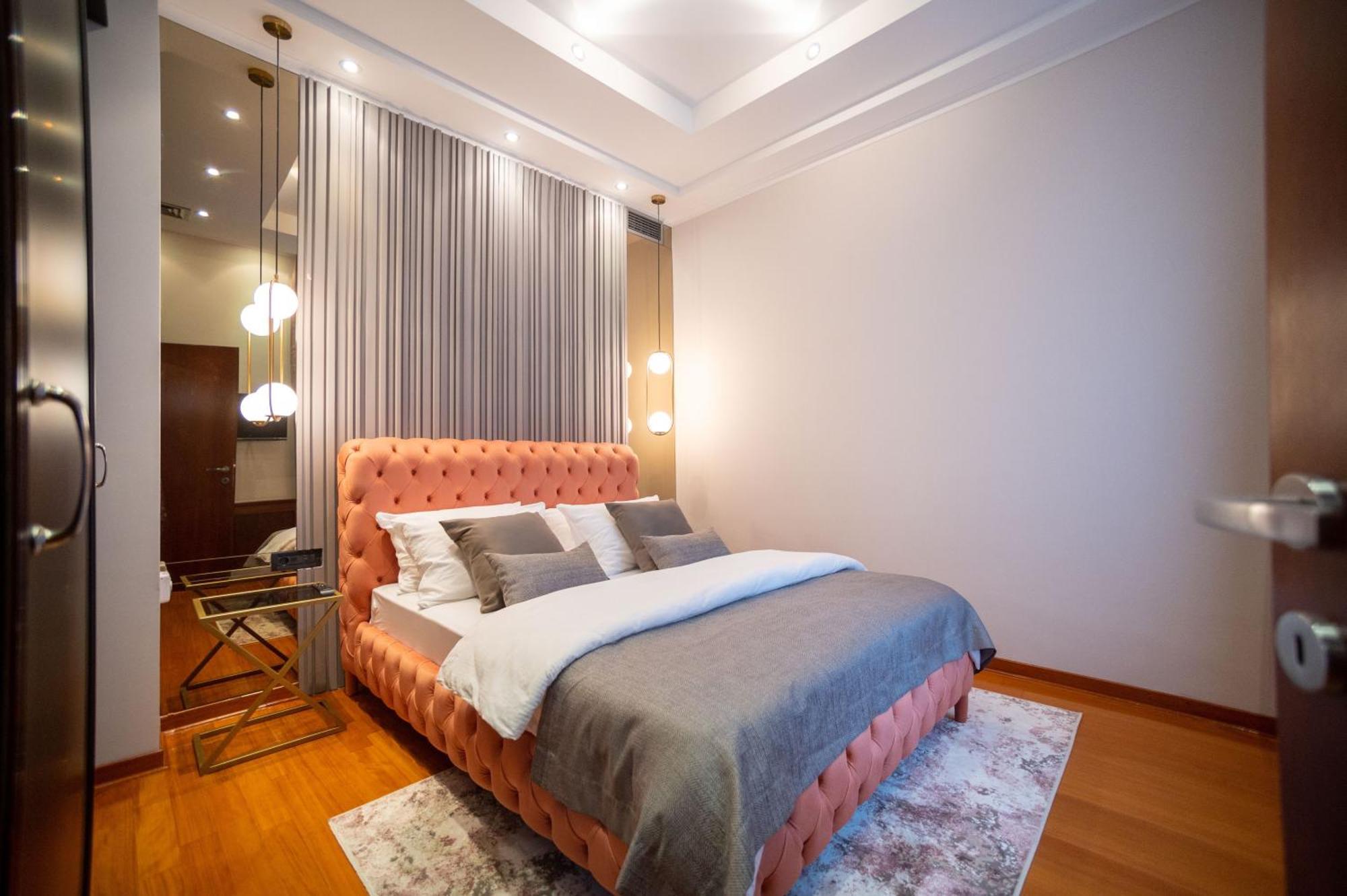 Natali Luxury Suites- Mini Rooms Belgrad Exteriör bild