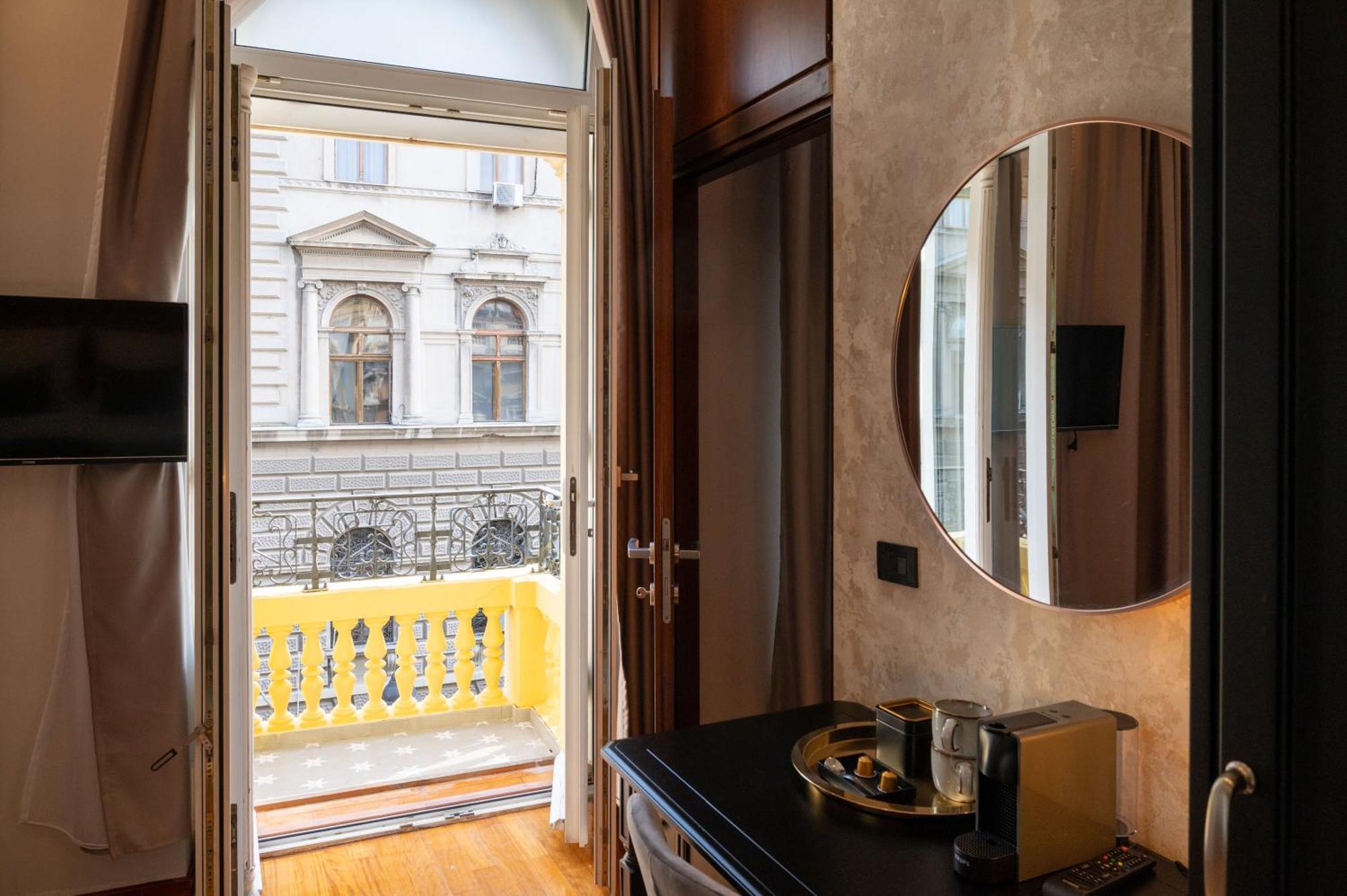 Natali Luxury Suites- Mini Rooms Belgrad Exteriör bild