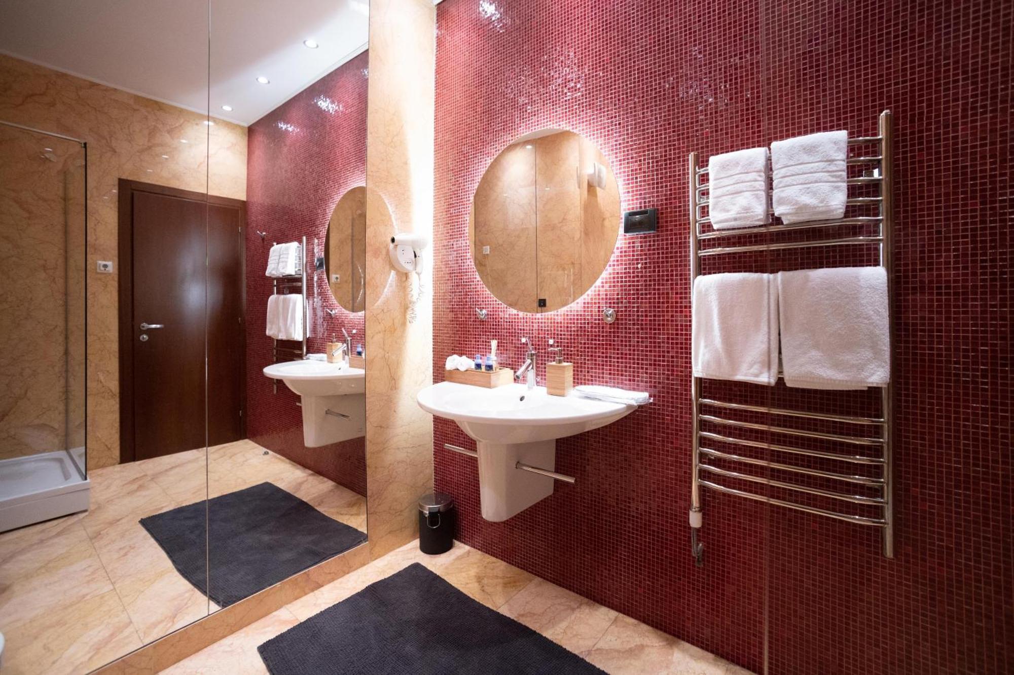 Natali Luxury Suites- Mini Rooms Belgrad Exteriör bild